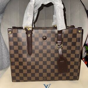 Brown Checkered Handbag with crossbody
